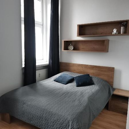 Apartament Na Rynku W Gnieznie Gniezno Esterno foto
