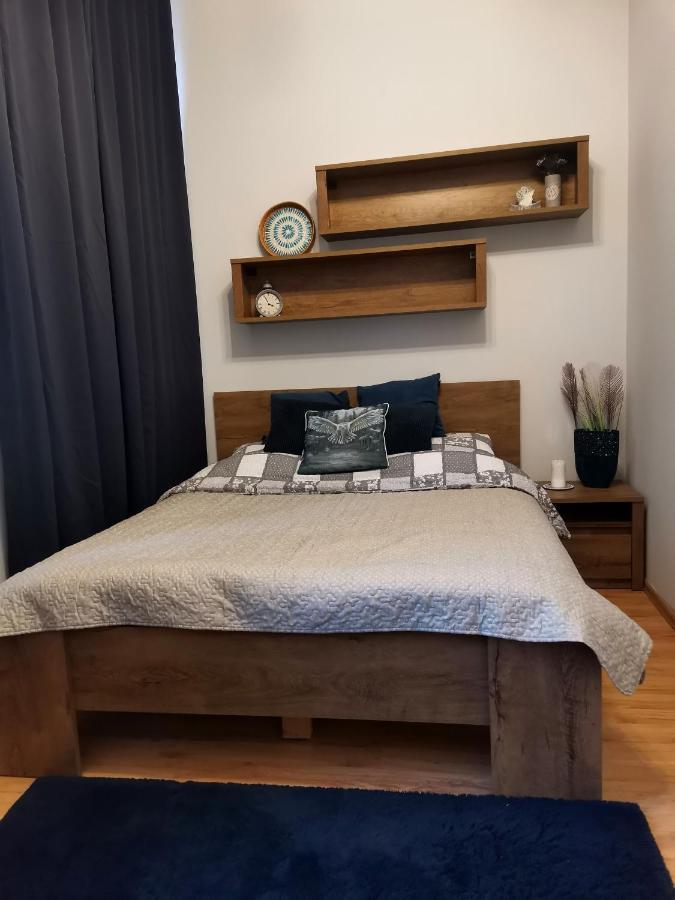 Apartament Na Rynku W Gnieznie Gniezno Esterno foto